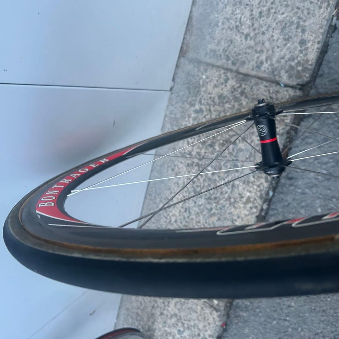 【定価前後23万円】BONTRAGERカーボンホイールCarbon前輪＋タイヤ★