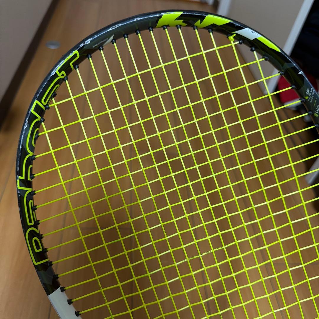 Babolat ピュアアエロ100 G2