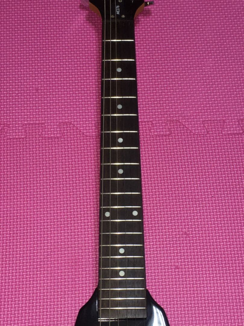 First Act ME276 フライングV 変型 エレキギター ミニ 調整済み