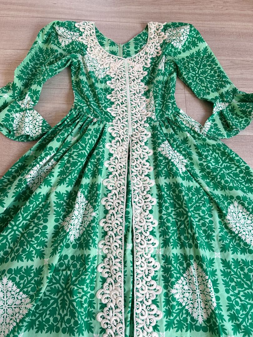 ハワイアン ロングワンピース マキシ丈 ケミカルレース 刺繍 グリーン