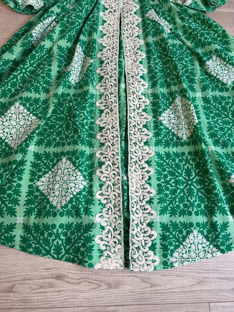 ハワイアン ロングワンピース マキシ丈 ケミカルレース 刺繍 グリーン