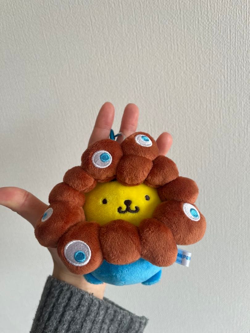 美品　EXPO2025 サンリオ ミャクミャク　ポムポムプリン　キーホルダー
