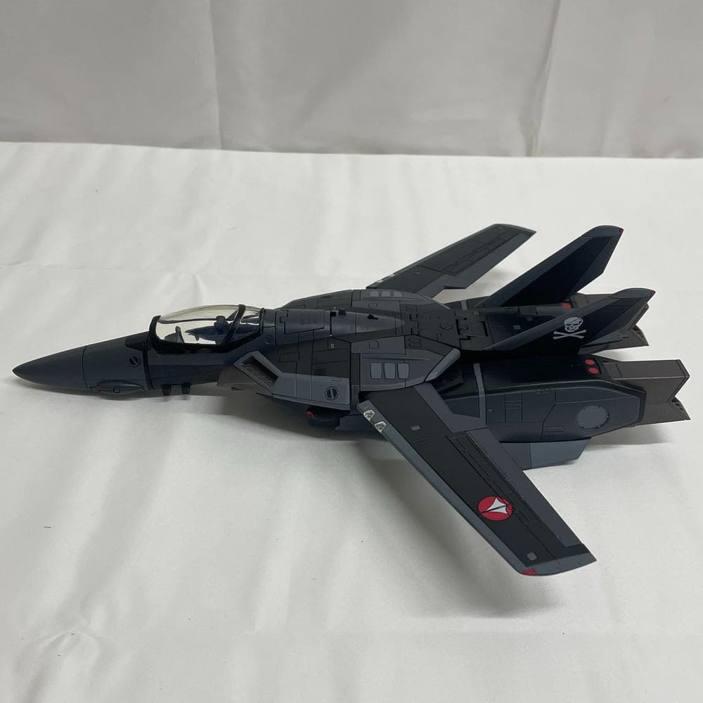 ◆超時空要塞マクロス 完全変形版 VF-1Jステルスタイプ　01011