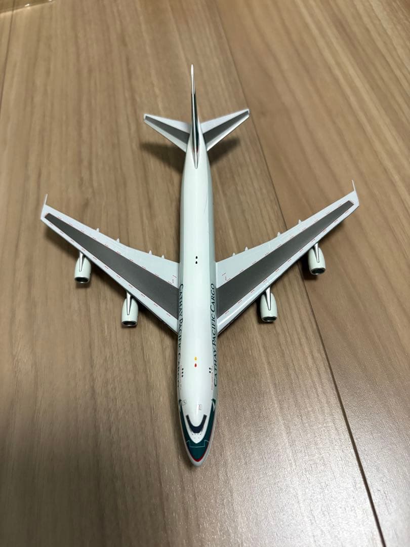 航空機・ヘリコプター Cathay Pacific Cargo B747-200 1:400