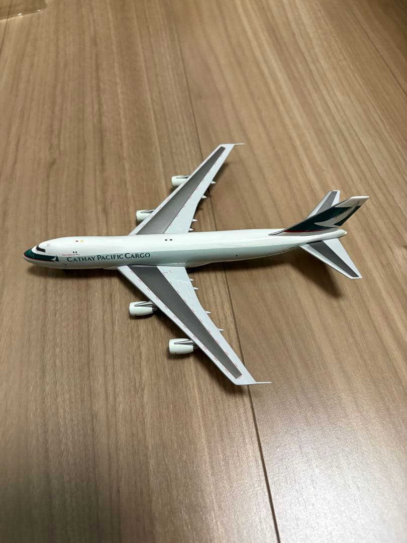 航空機・ヘリコプター Cathay Pacific Cargo B747-200 1:400