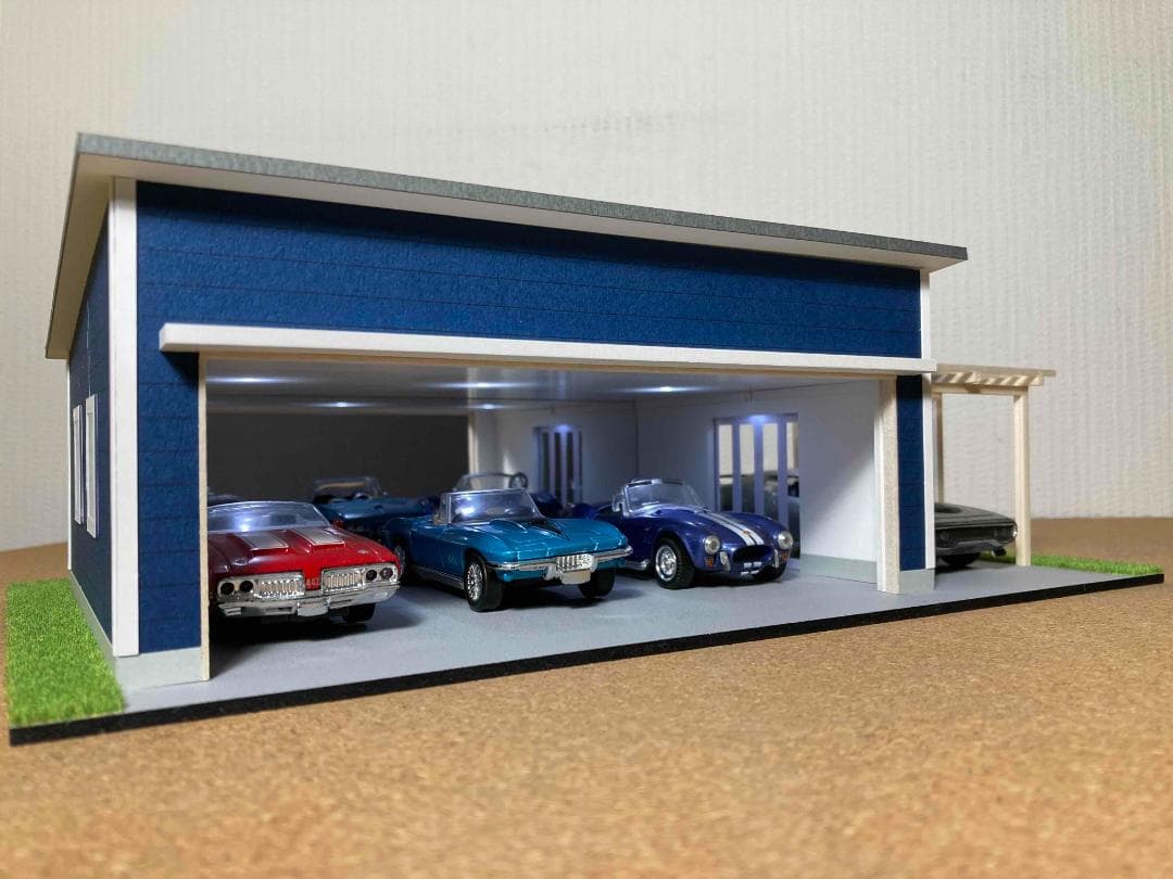 ミニカー用ジオラマ：1/43 木造パーゴラ付ガレージ（ダークブルー）ミラー貼り