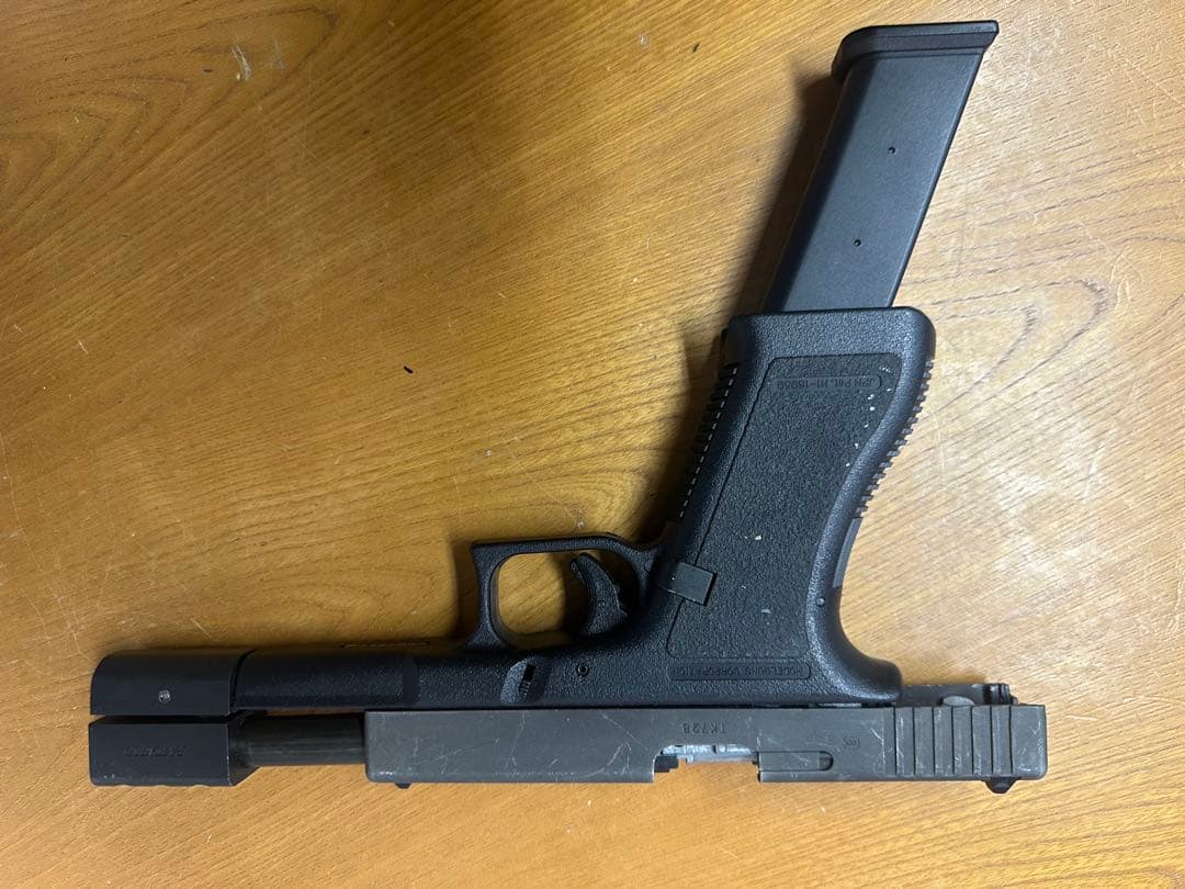 東京マルイ　Glock 18