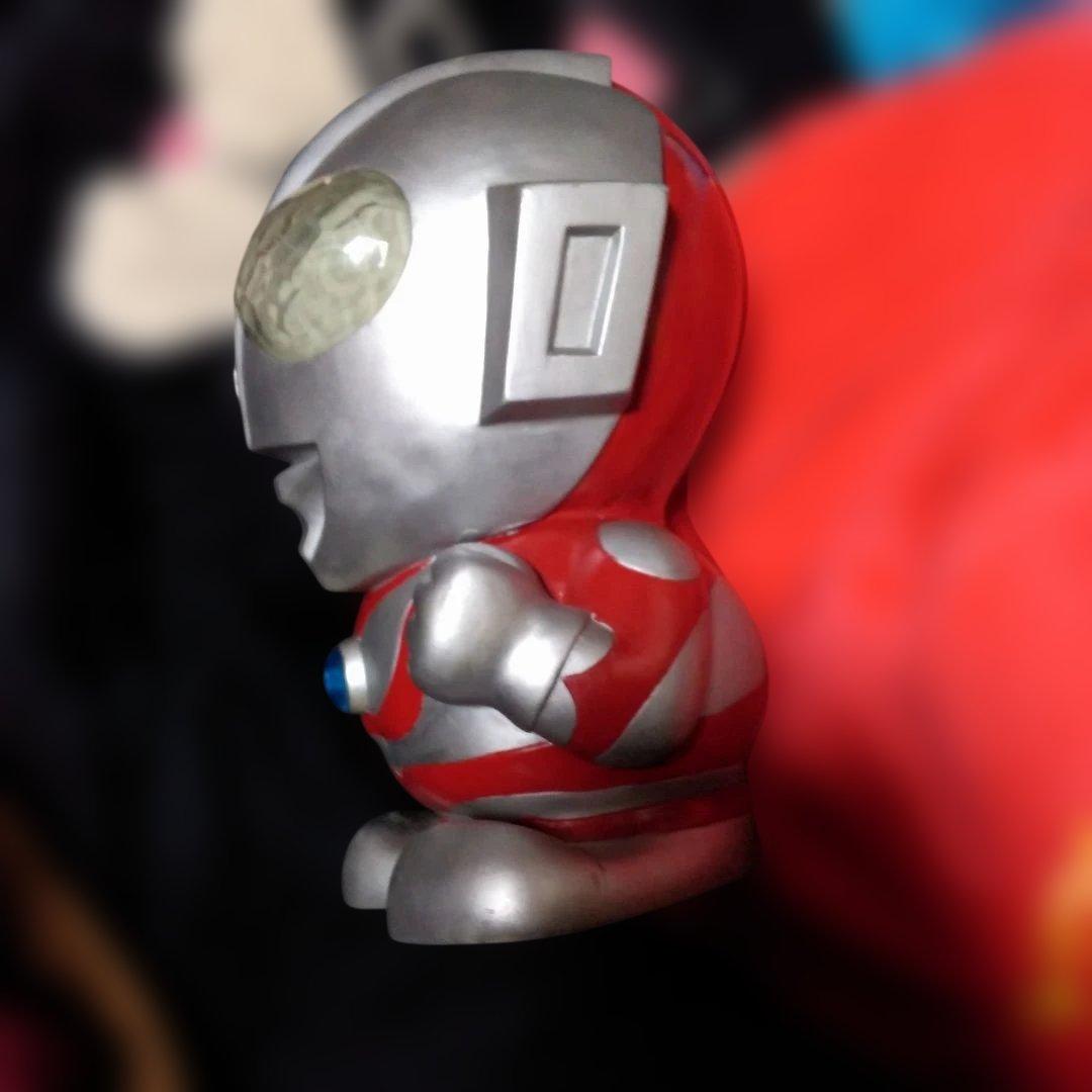ウルトラマン 貯金箱