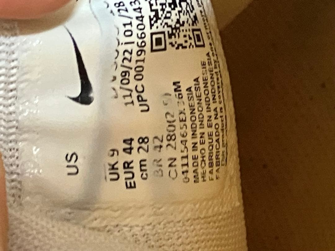 Nike ペガサス40 28