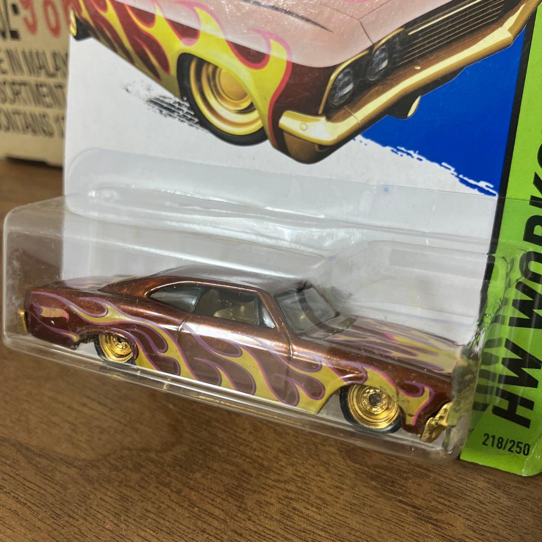 ホットウィール　'65 CHEVY IMPALA スーパートレジャーハント
