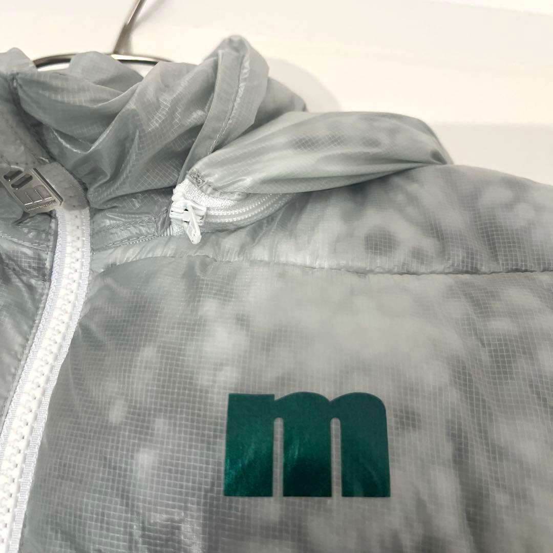 【極美品】マンシングウェア アウター フード付 中綿ベスト 総柄 グレー系