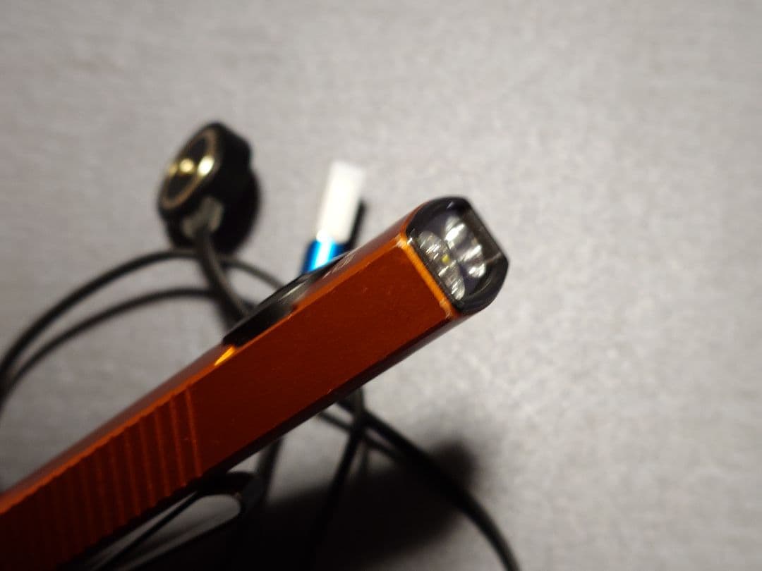 OLIGHT arkfeld pro オレンジ
