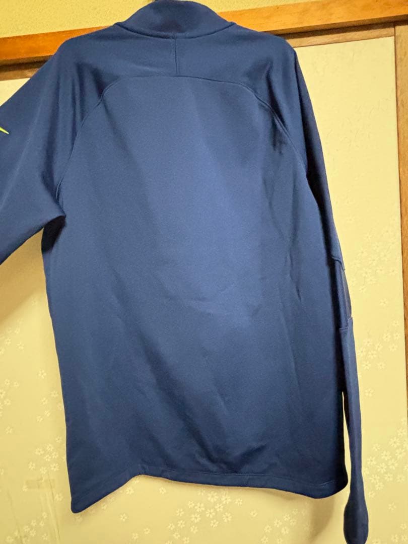 Nike ネイビー ハーフジップ