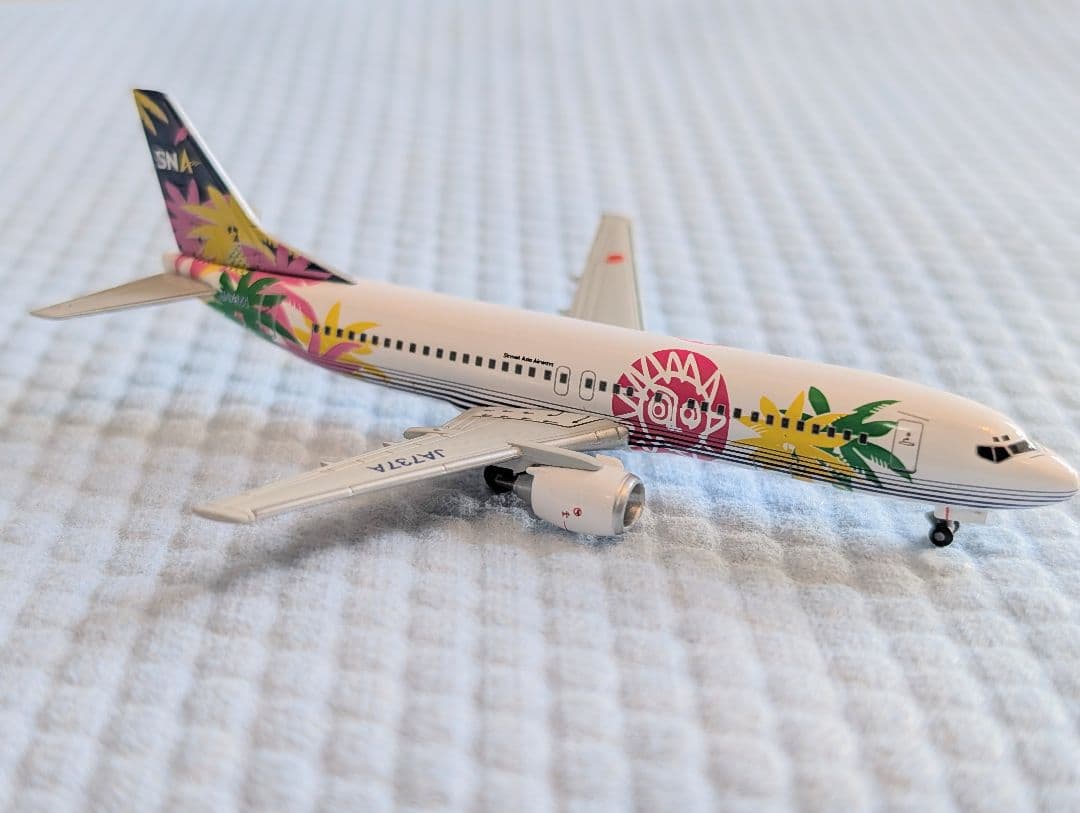 航空機・ヘリコプター Dragon wings B737-400 SNA JA737A