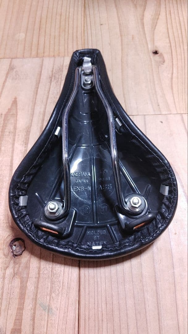 希少 KATAKURA 片倉 ブラック サドル　77年製 美品 ビンテージ