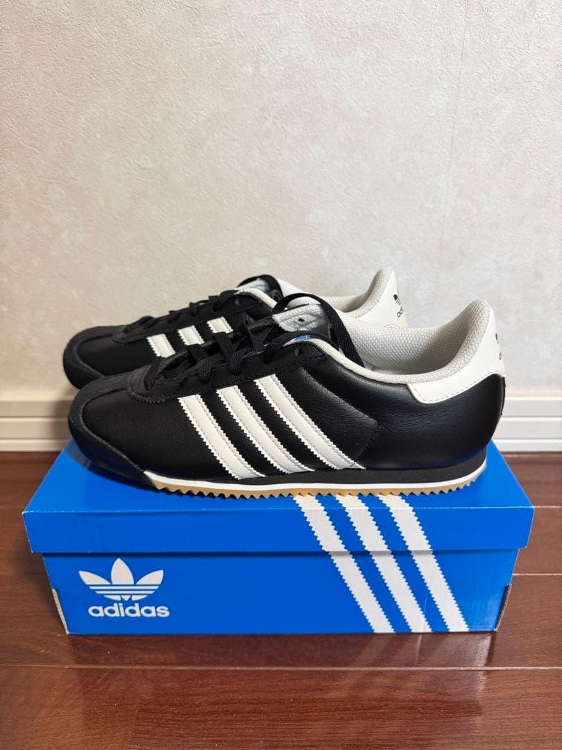 【adidas】K74 ブラック/ホワイト スニーカー24cm