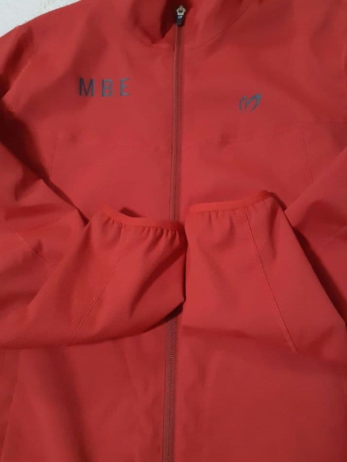 MBE マスターバニー エディション ジャケット サイズ 4 レッド