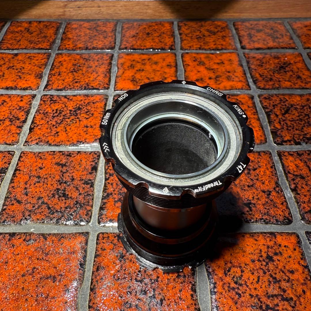 ChrisKing T47 30mmスピンドル用 ボトムブラケット