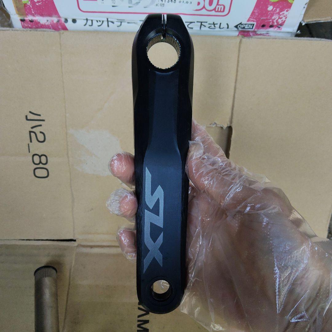 SHIMANO クランクセット