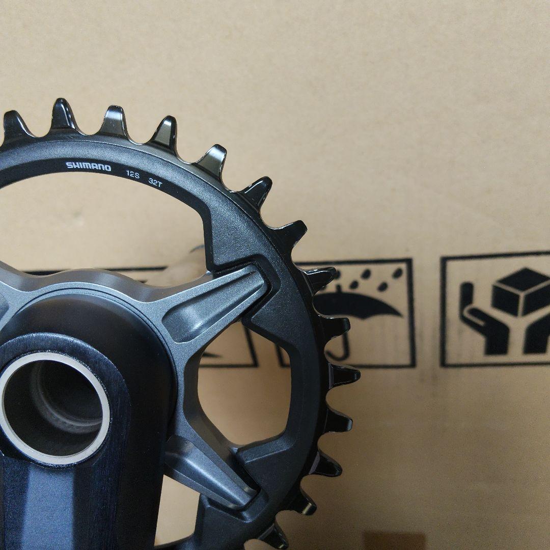 SHIMANO クランクセット