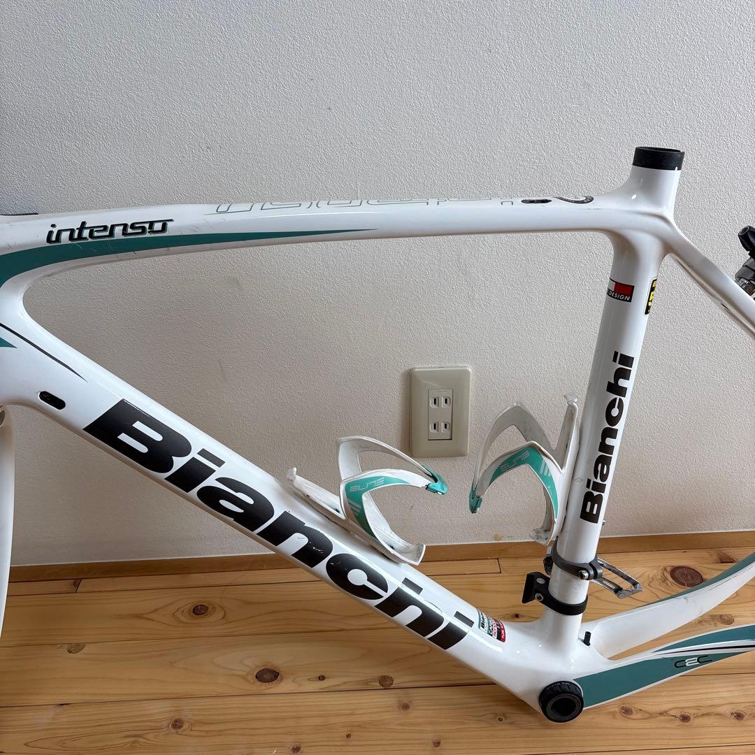 ビアンキ　インテンソ　カーボンロードバイクフレーム