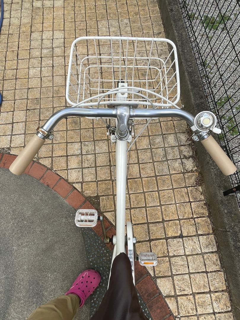 【引取限定！！】女の子用　子供用自転車 ホワイト 22インチ