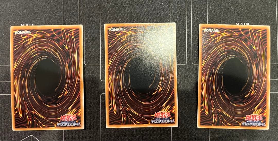 【美品】魔術師の弟子ブラック・マジシャン・ガール