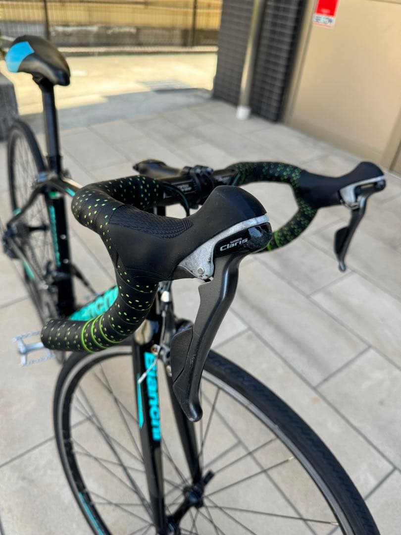 BIANCHI vianirone7ロードバイク自転車