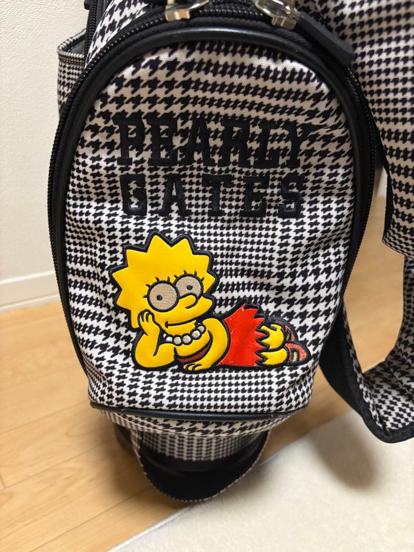 パーリーゲイツとシンプソンズのコラボキャディバッグ