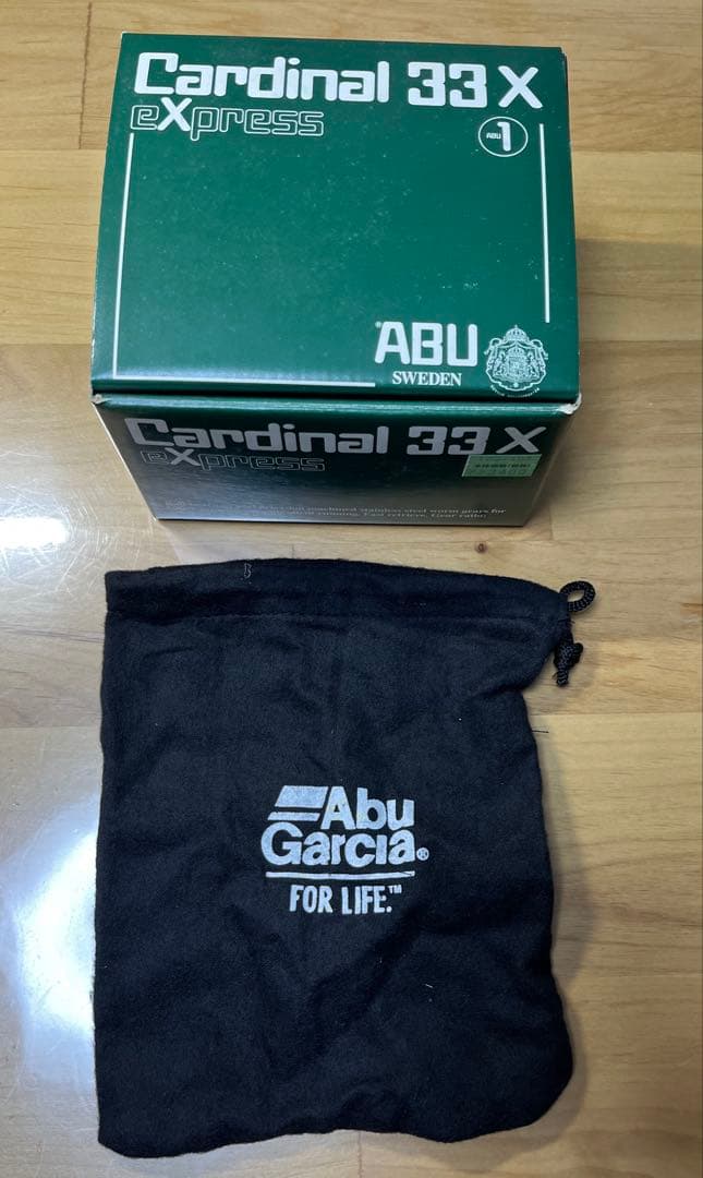 Abu カーディナル33X 中古　箱説　替えスプール 付き