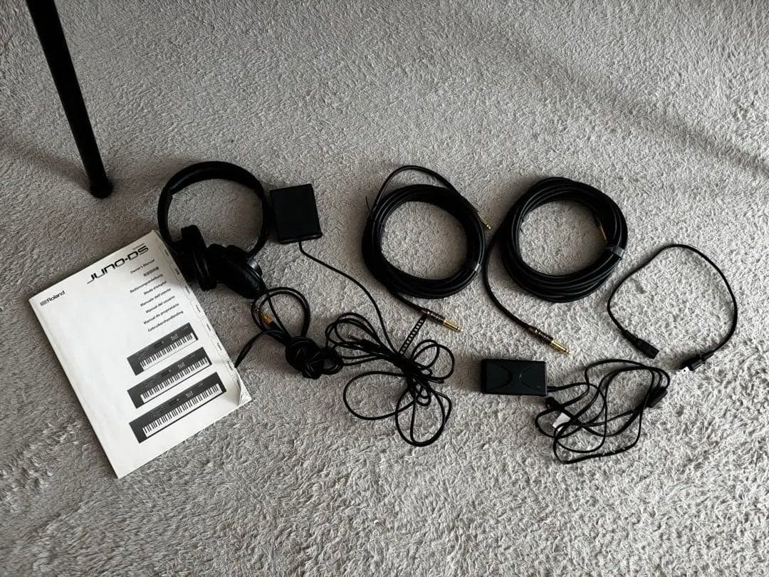 Roland JUNO DS76 シンセサイザー 76鍵スタンド・ケース有