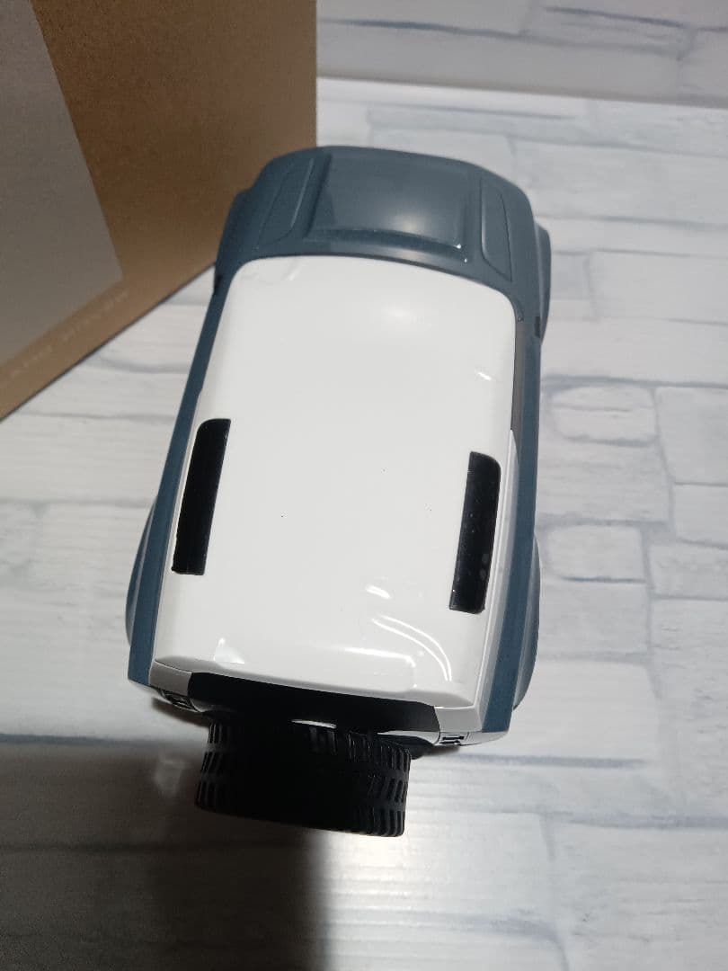 ランドローバー　ディフェンダー　アイコンモデル　ミニカー　タスマンブルー