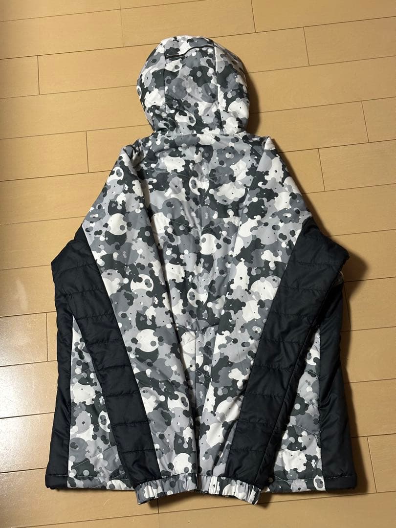 OAKLEY 中綿ジャケット 2XL 迷彩柄 保温 防寒フード付