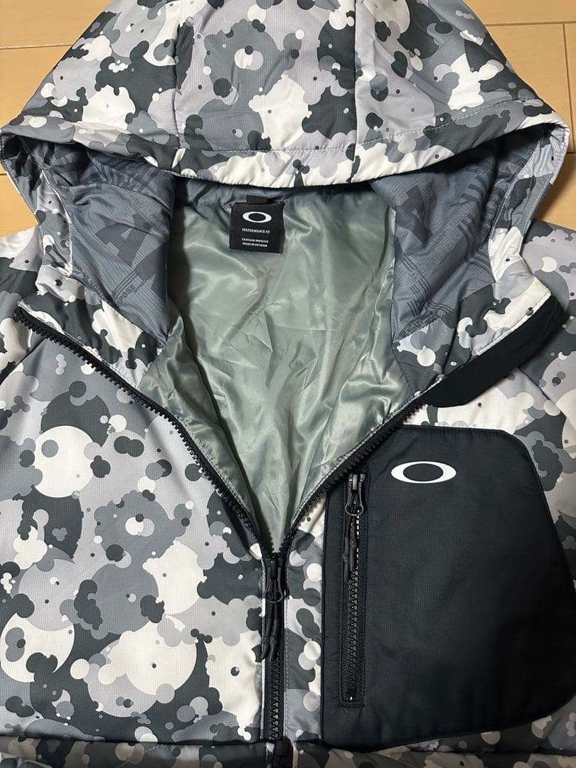 OAKLEY 中綿ジャケット 2XL 迷彩柄 保温 防寒フード付