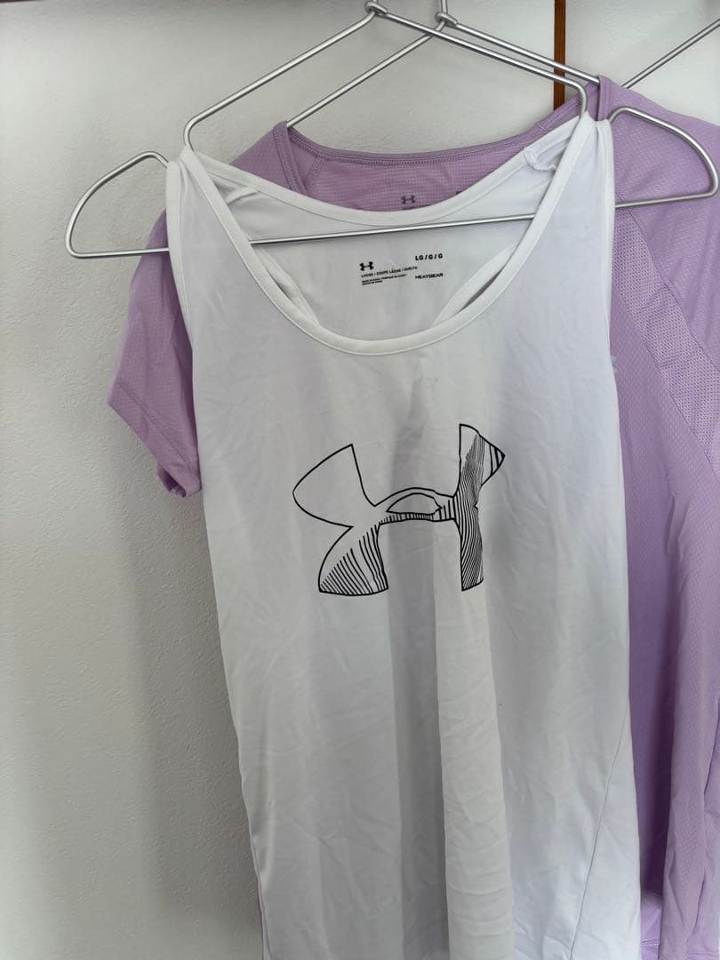 Under Armour シャツ３枚、パンツ１枚セット半袖Tシャツ M