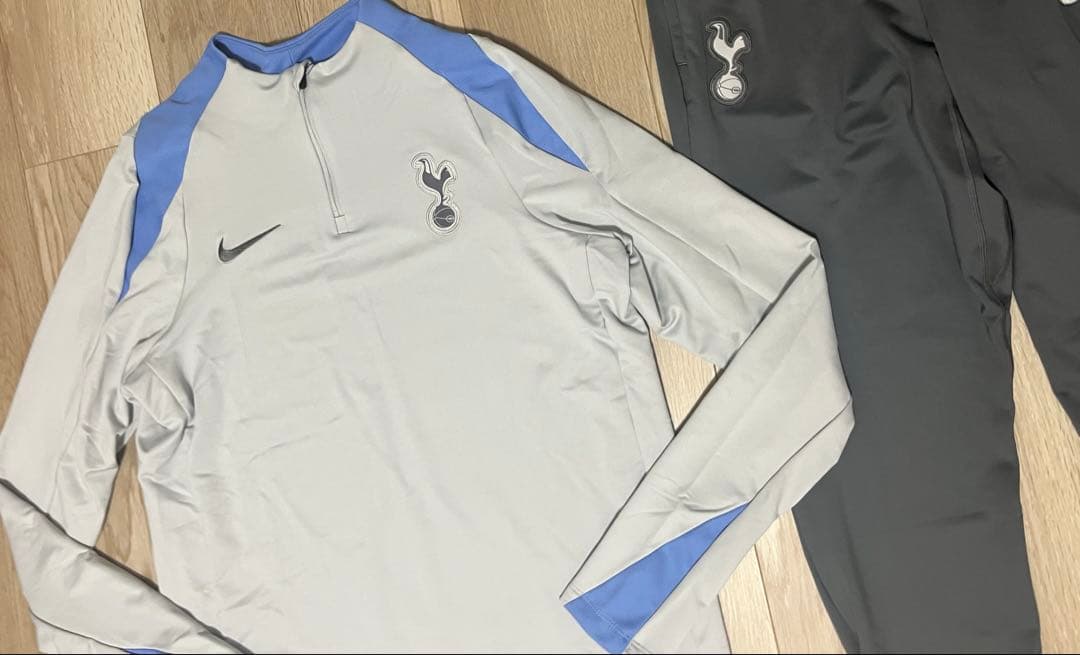 NIKE トッテナム　スパーズ　ドリルトップ、トラックパンツ　上下セット　新品