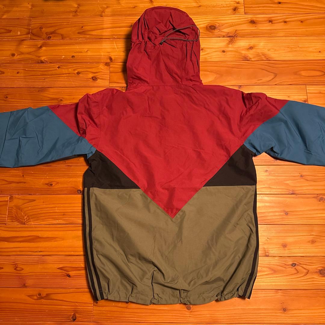 adidasスノーボードウェア