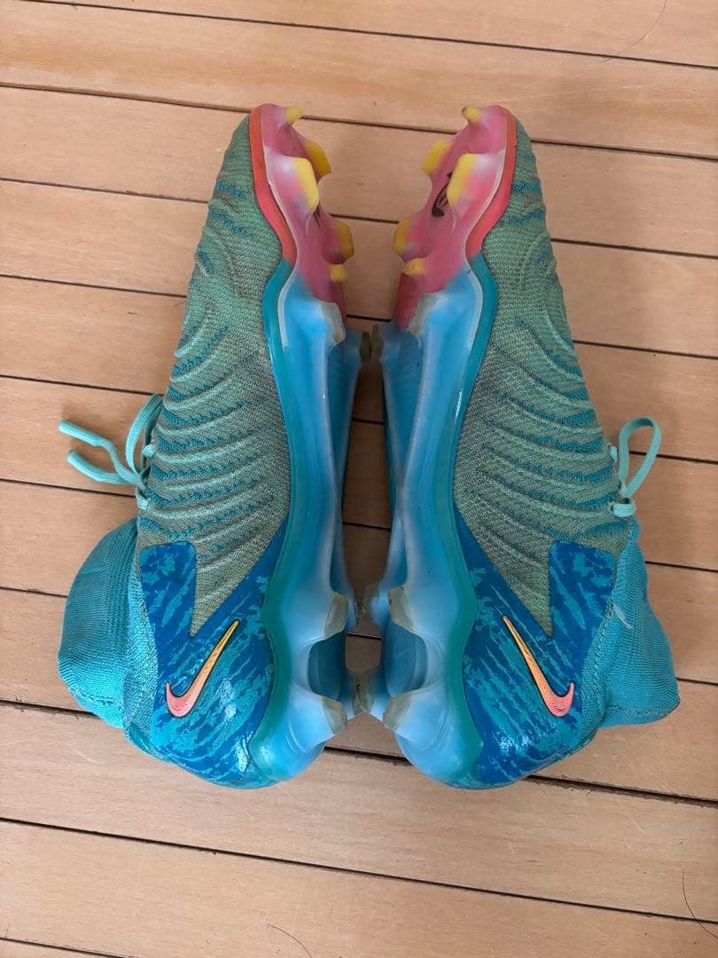 Nike サッカーシューズ ハイカット 青緑オレンジ