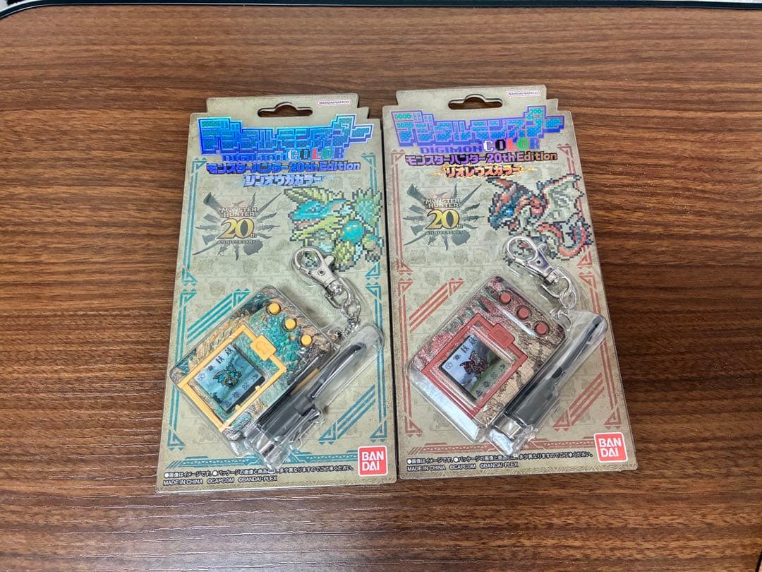 デジモンCOLORモンハン20th Editionリオレウス、ジンオウガカラー