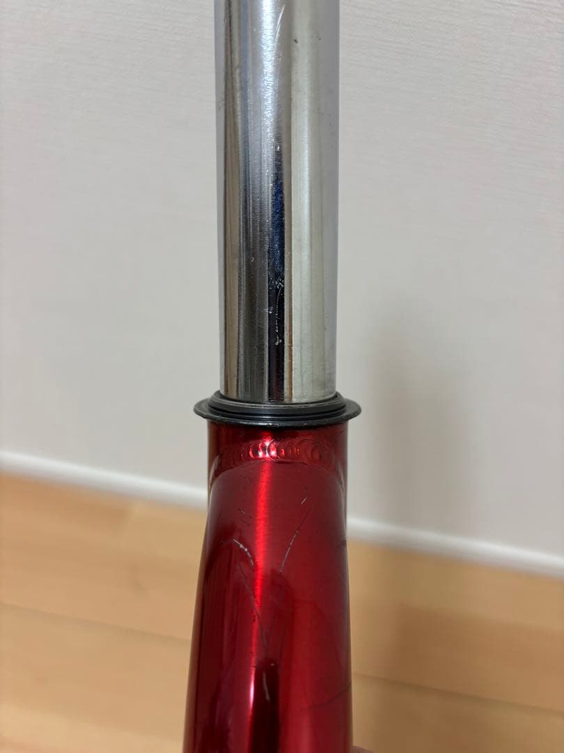 サルトプラス　フロントフォーク　レッド