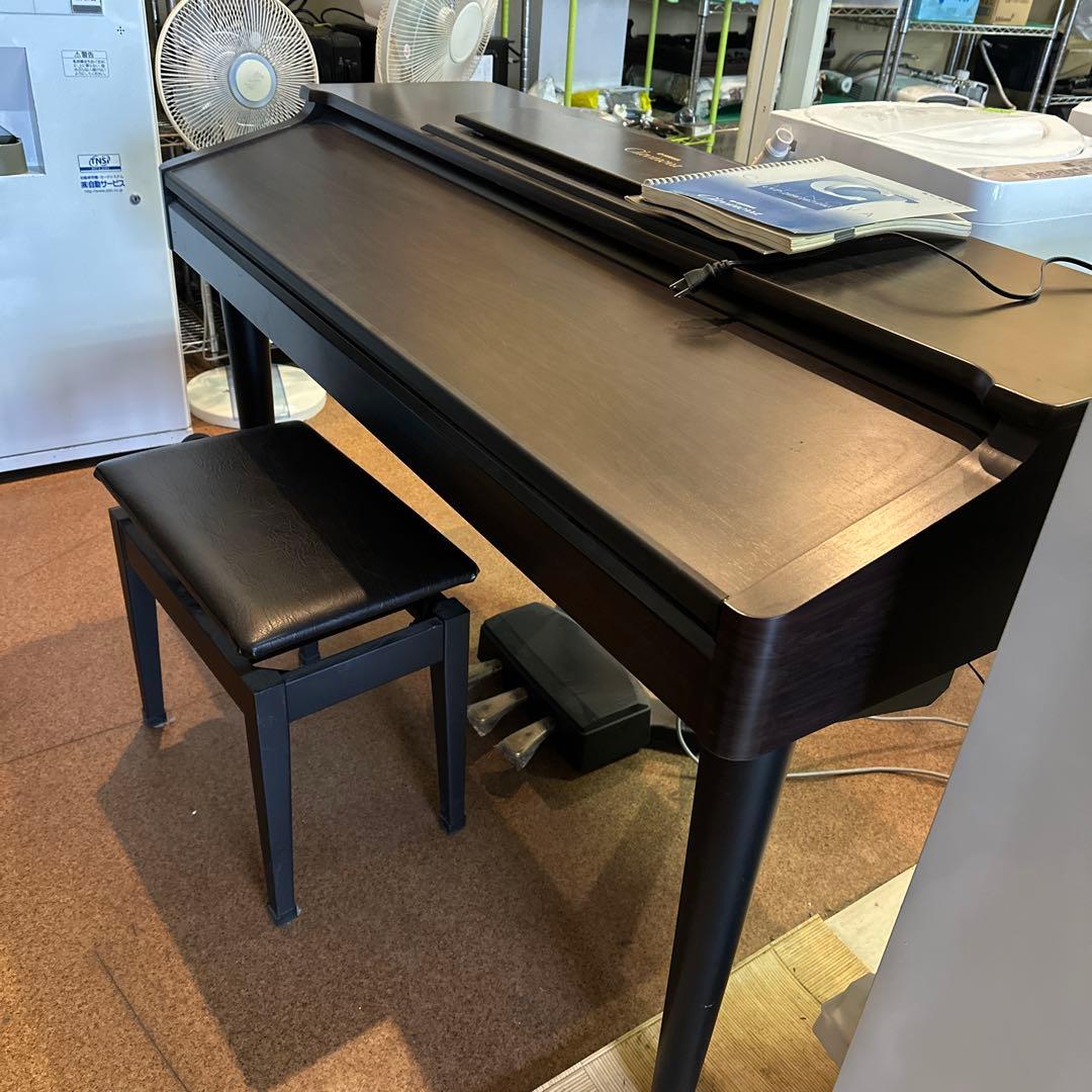 Yamaha Clavinova 電子ピアノ