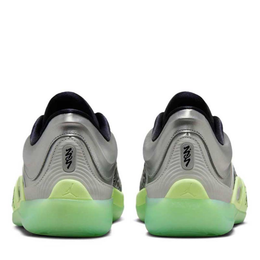 ナイキ　ザイオン4 PF NIKE ジョーダン　バスケットシューズ
