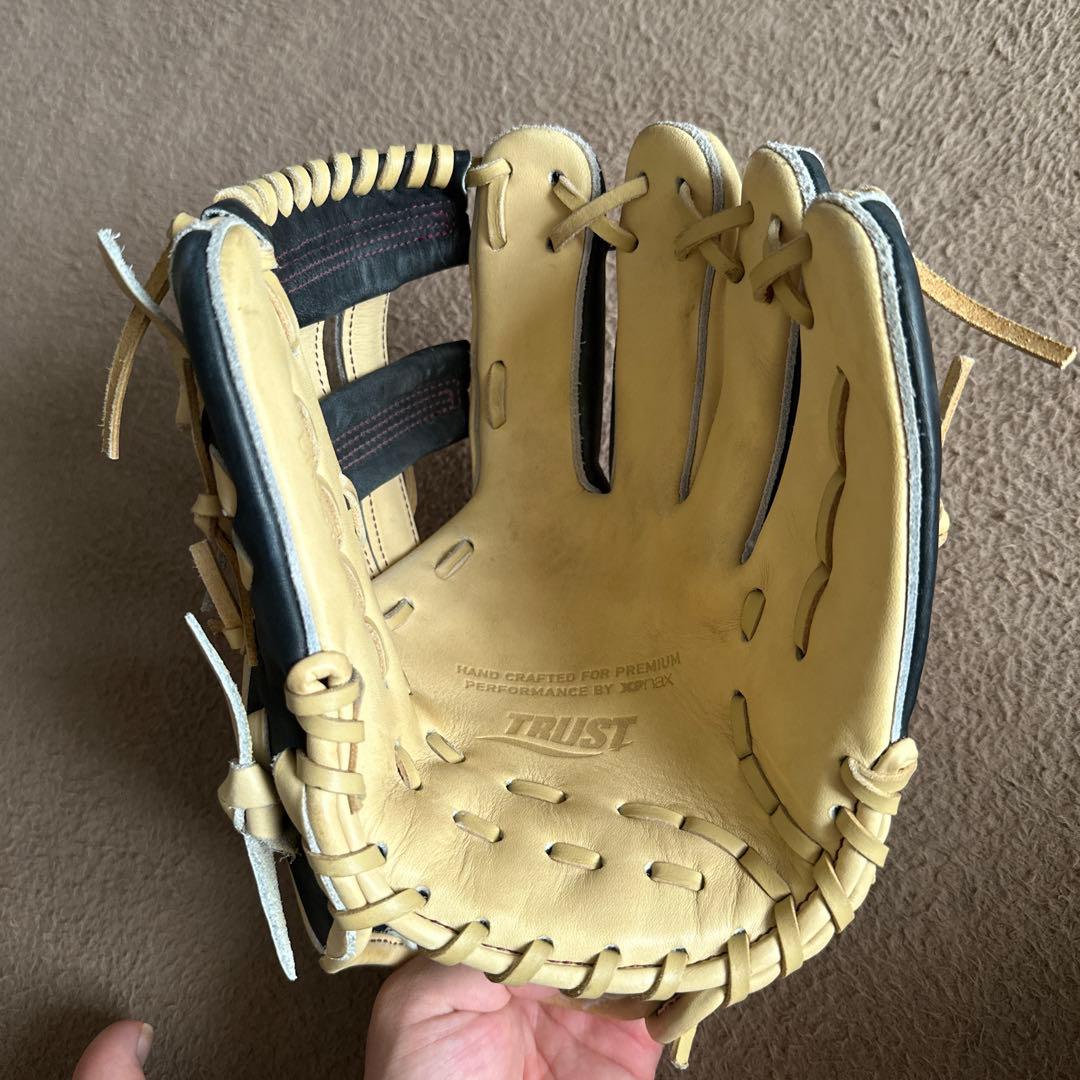 ザナックス　トラスト　軟式野球グローブ