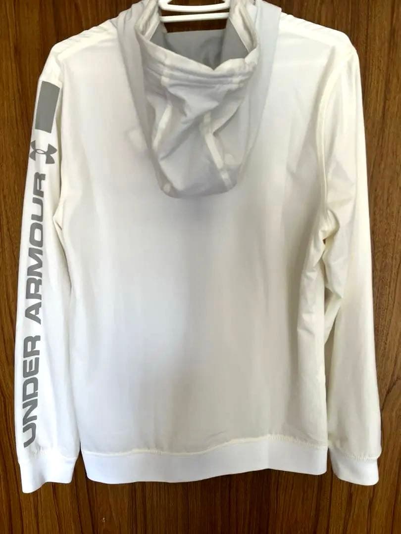 新品値下げ❗️UNDERARMOUR トレーニング用パーカー XLアンダーアーマー