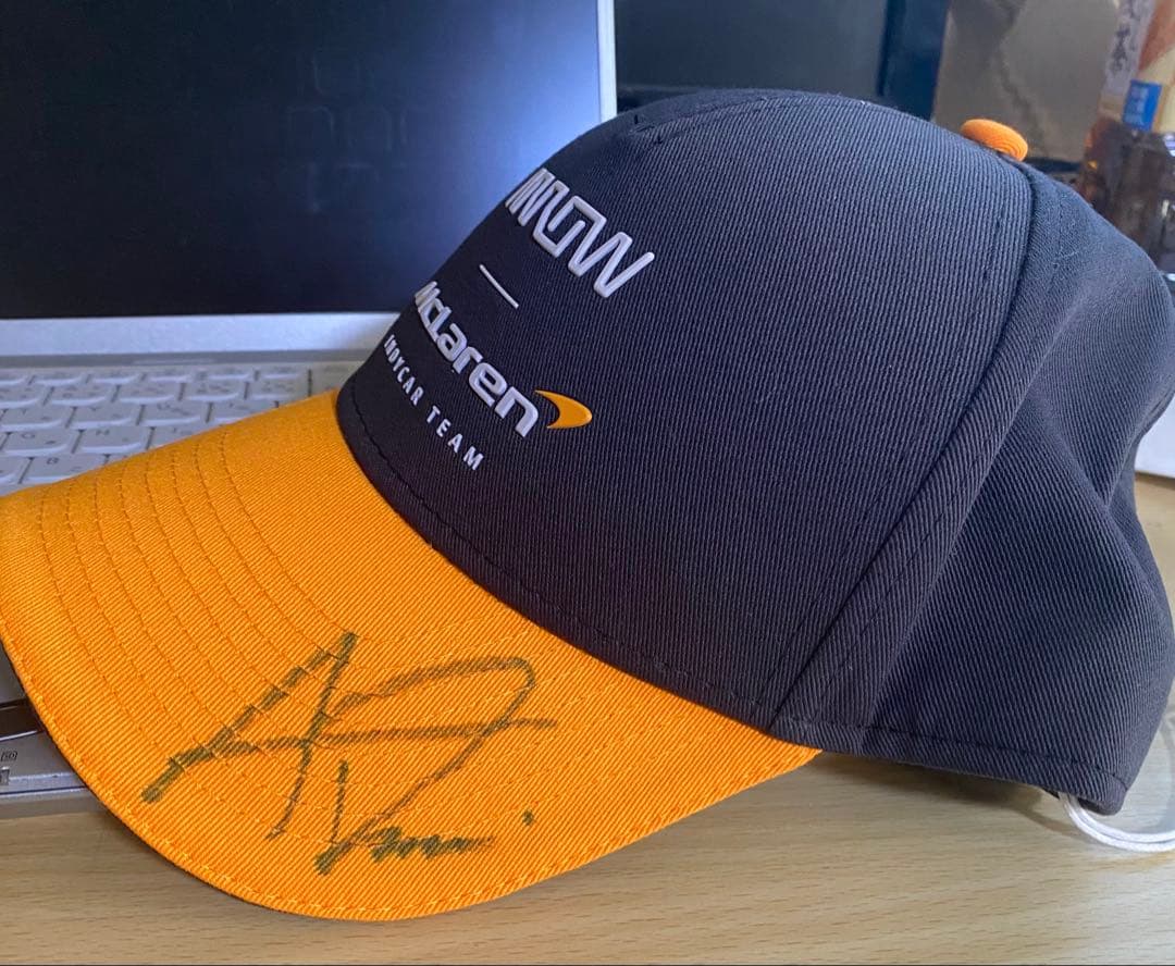 Mclaren Cap ランド・ノリス サイン入り 2025年世界チャンピオン