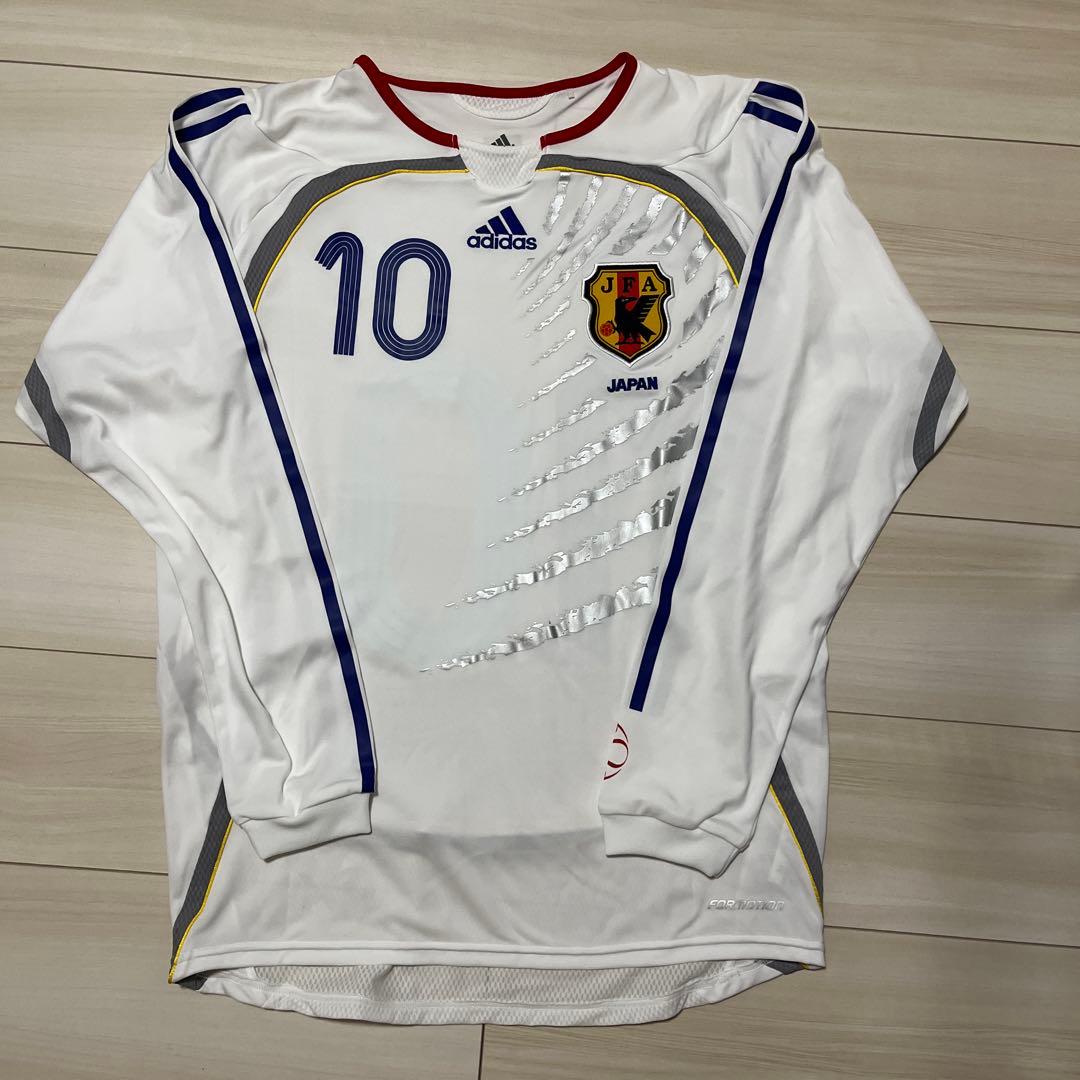 サッカー　日本代表　中村俊輔　選手　ユニフォーム