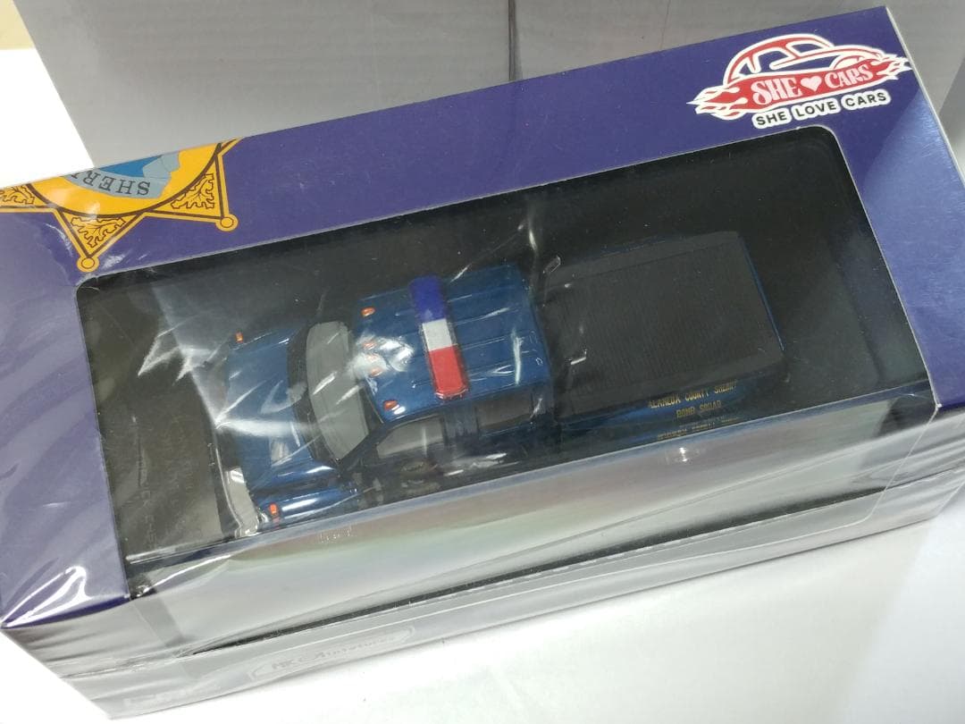 GOC 1/64 GMC トップキック C4500 アラメダ警察