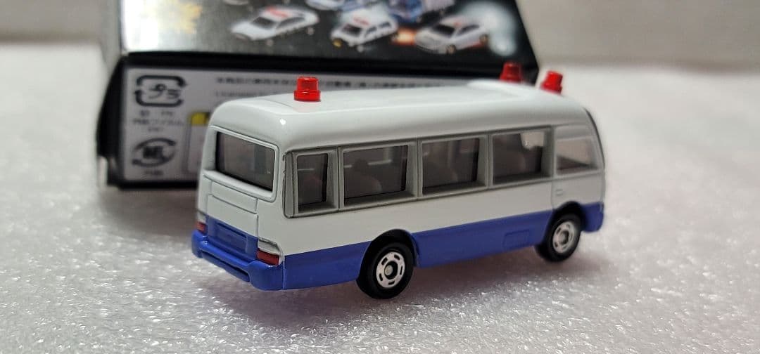 【 全国送料無料 】未使用！即発！ コースター パトカー 警視庁 「 トミカ 」