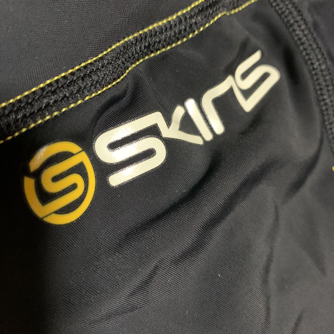 skins A400 長袖　トレーニングウェア