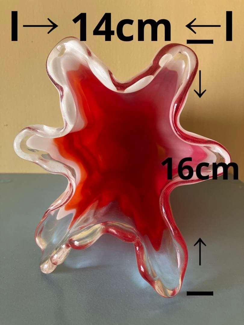 昭和レトロ　赤ピンク白パールガラス アンティーク フリルフラワーベース 花瓶
